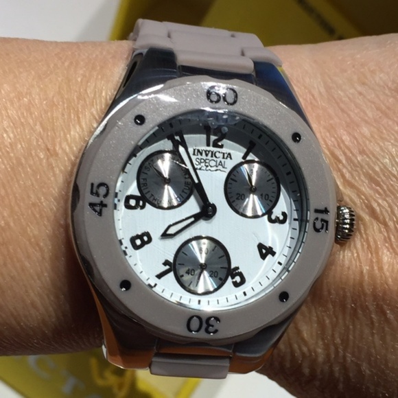NWT Invicta Multi-Function Grey Silicone Watch